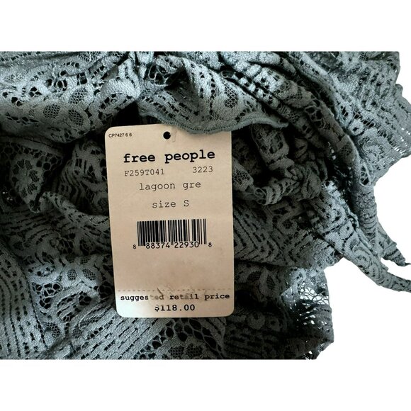 Free People Geo Sands Lagoon Green Crochet Lace Cold Shoulder Top BoHo Small NEW - Picture 8 of 8